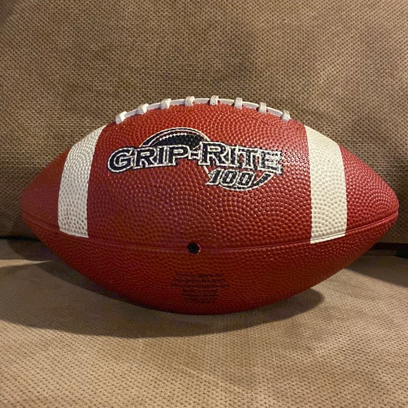 Grip-Rite 100 Football - Picture 1 of 1